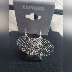 🌻Express Filigree Style Dangle Earrings/Silvertone